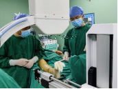 CO接骨机器人辅助复位治疗高能量损伤Pilon骨折一例 CO接骨机器人辅助复位治疗高能量损伤Pilon骨折一例